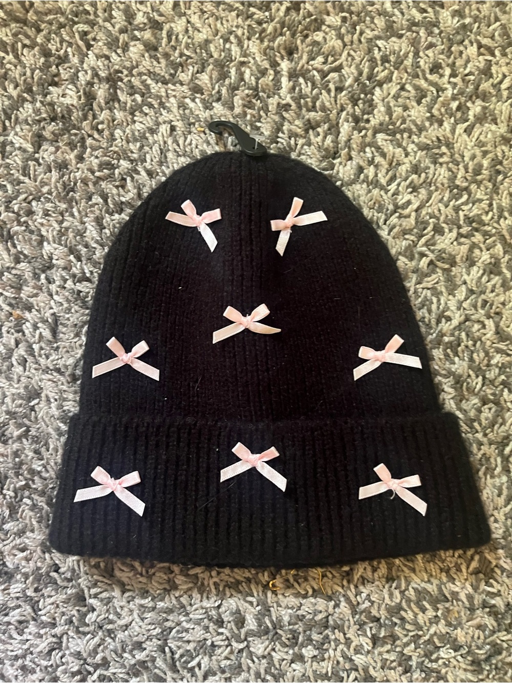 Source Unknown Black Knit Beanie with Pink Ribbon Bows
